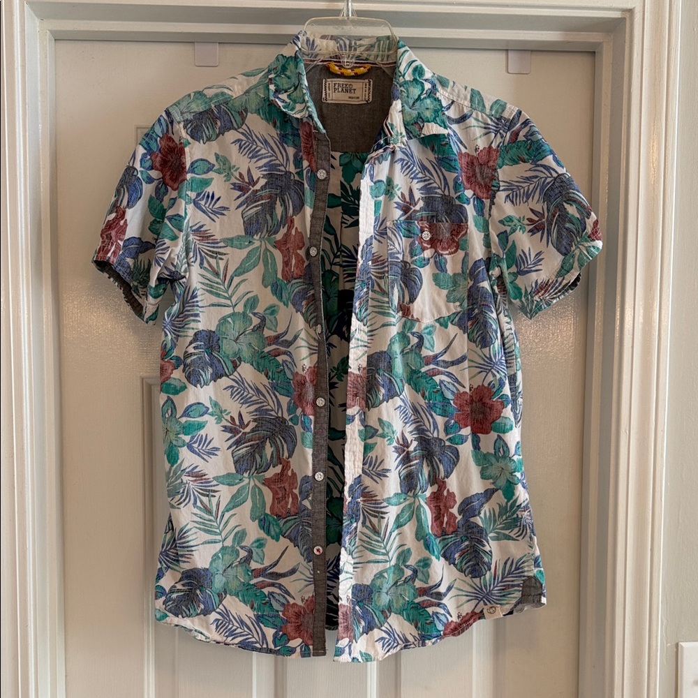 Free Planet Tropical Floral Shirt Men’s Medium M Hawaiian Summer Button Down
